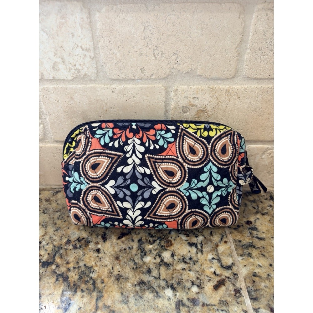 Vera Bradley SIERRA Paisley Quilted Cosmetic Travel Bag Retired Zippered‎ Clutch